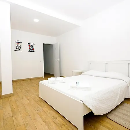 R - Casa Do Moinho